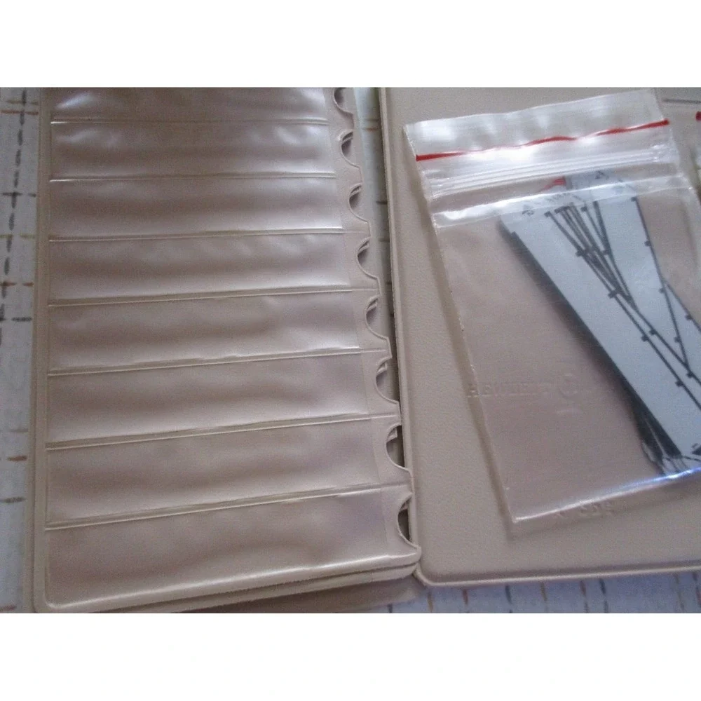 HP MAGNETIC CARDS & 4 CASES FOR HP-67/HP-97 - 67 BLANK CARDS